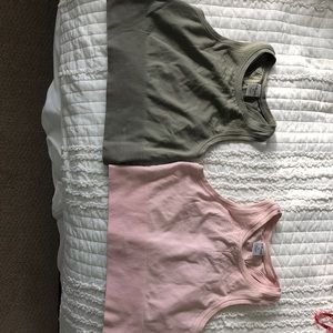 Set of two crop tank workout shirts